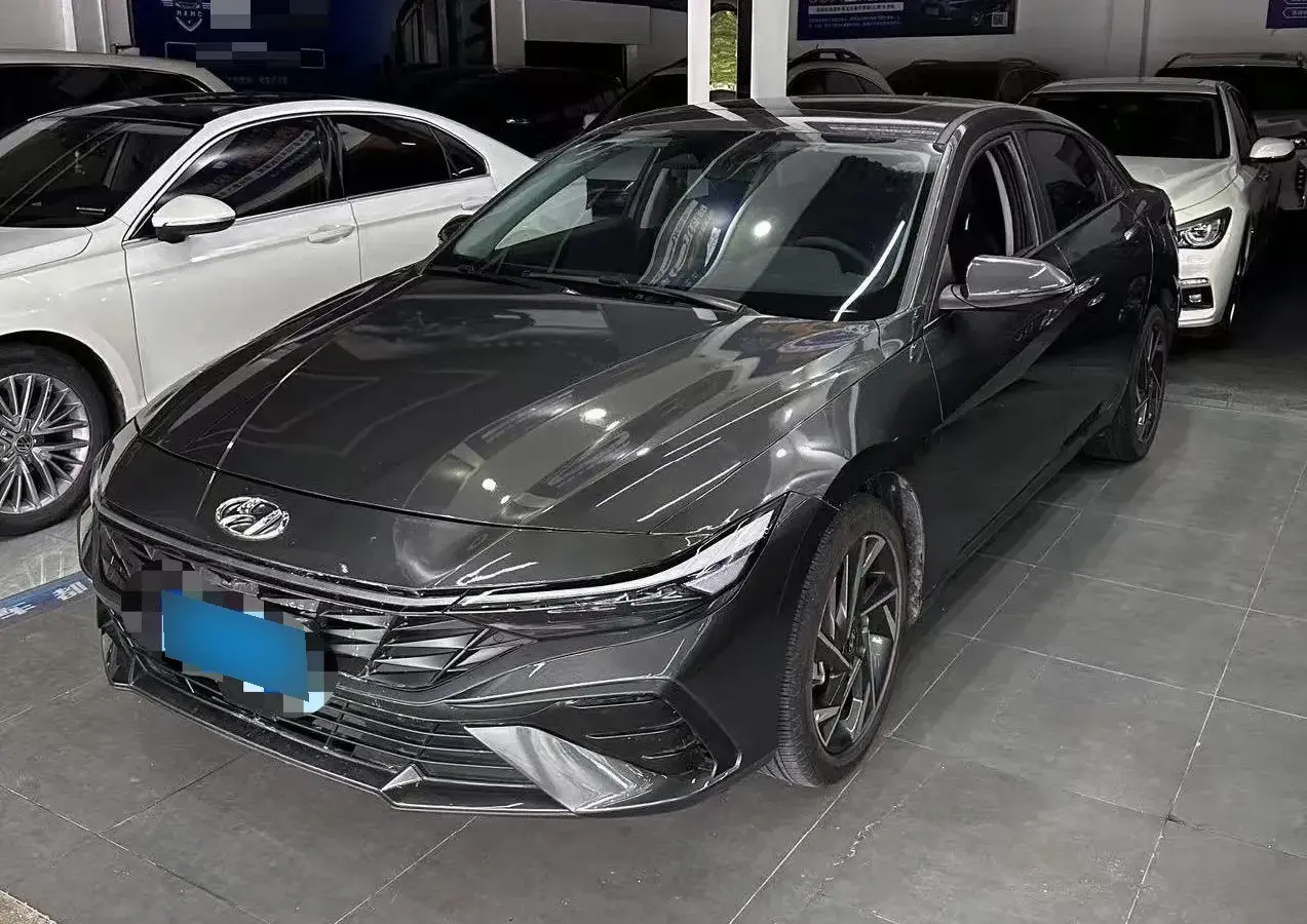 2022 Hyundai Elantra 1.5L 115HP L4 CVT