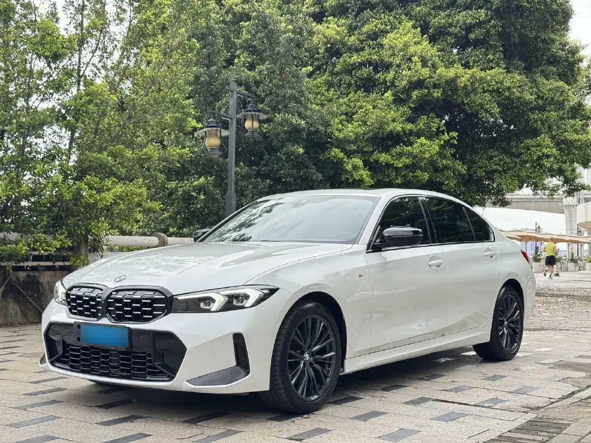 2023 BMW 3 Series 2.0T 184HP L4 8AT