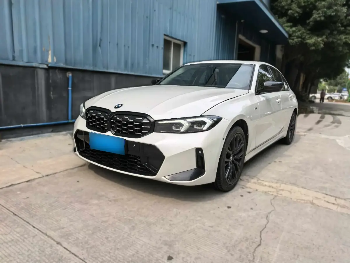 2024 BMW 3 Series 2.0T 184HP L4 8AT