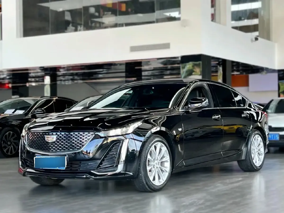 2023 Cadillac CT5 2.0T 237HP L4 10AT