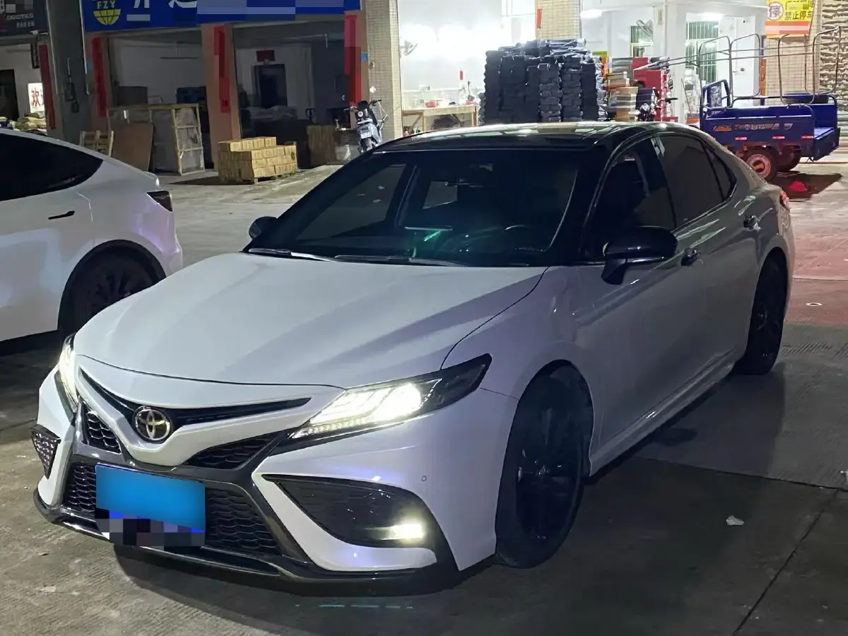 2023 Toyota Camry 2.5L 207HP L4 8AT