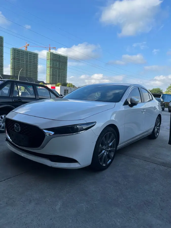 2022 Mazda 3 Axela 2.0L 158HP L4 6AT