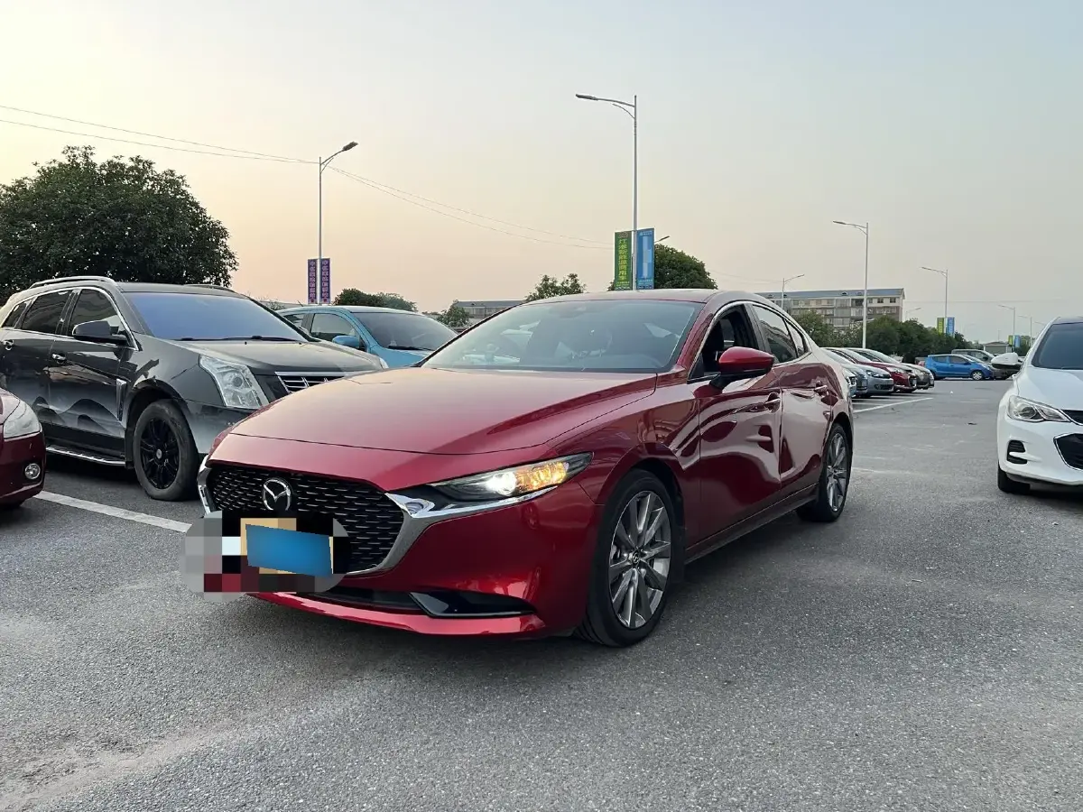 2022 Mazda 3 Axela 2.0L 158HP L4 6AT