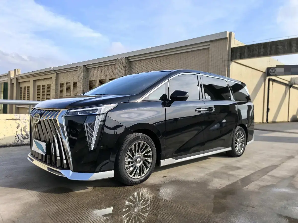 2023 GAC Trumpchi M8 2.0T 252HP L4 8AT