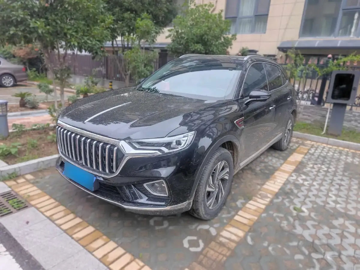 2022 HongQi HS5 2.0T 224HP L4 6AT