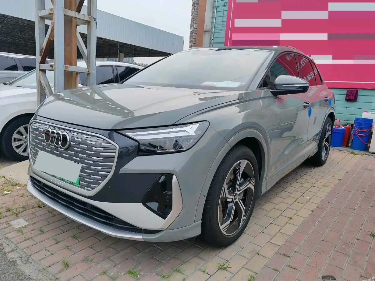 2023 Audi Q4 e-tron BEV 84.8KWH