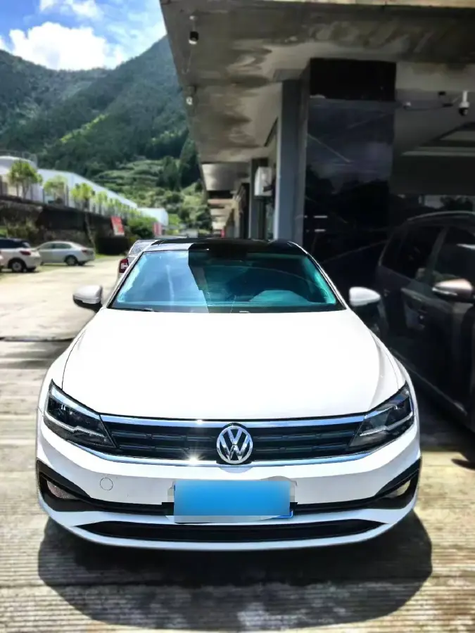 2021 Volkswagen Lamando 1.4T 131HP L4 7DCT,autocango,china used car exporter,china ev exporter,chinese used car exporter,chinese used ev exporter