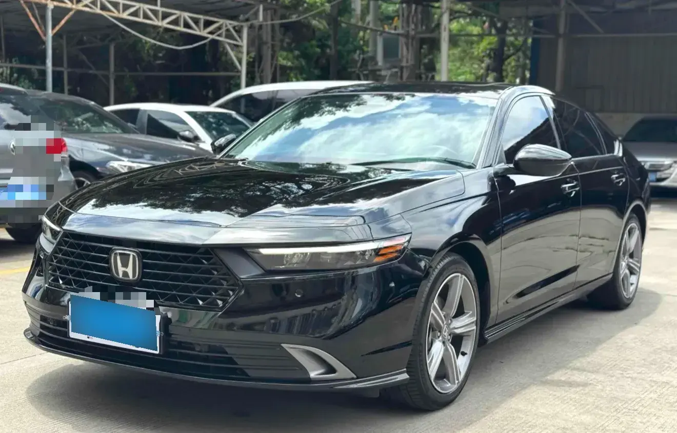 2023 Honda Accord 1.5T 192HP L4 CVT