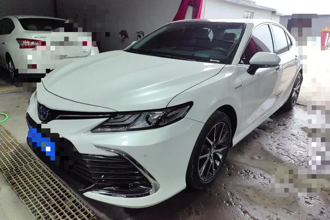 2021 Toyota Camry 2.5L 178HP L4 E-CVT Hybrid