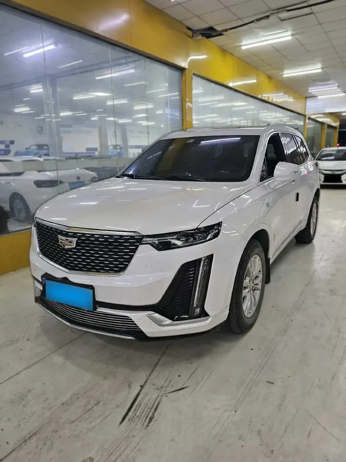 2022 Cadillac XT6 2.0T 237HP L4 9AT