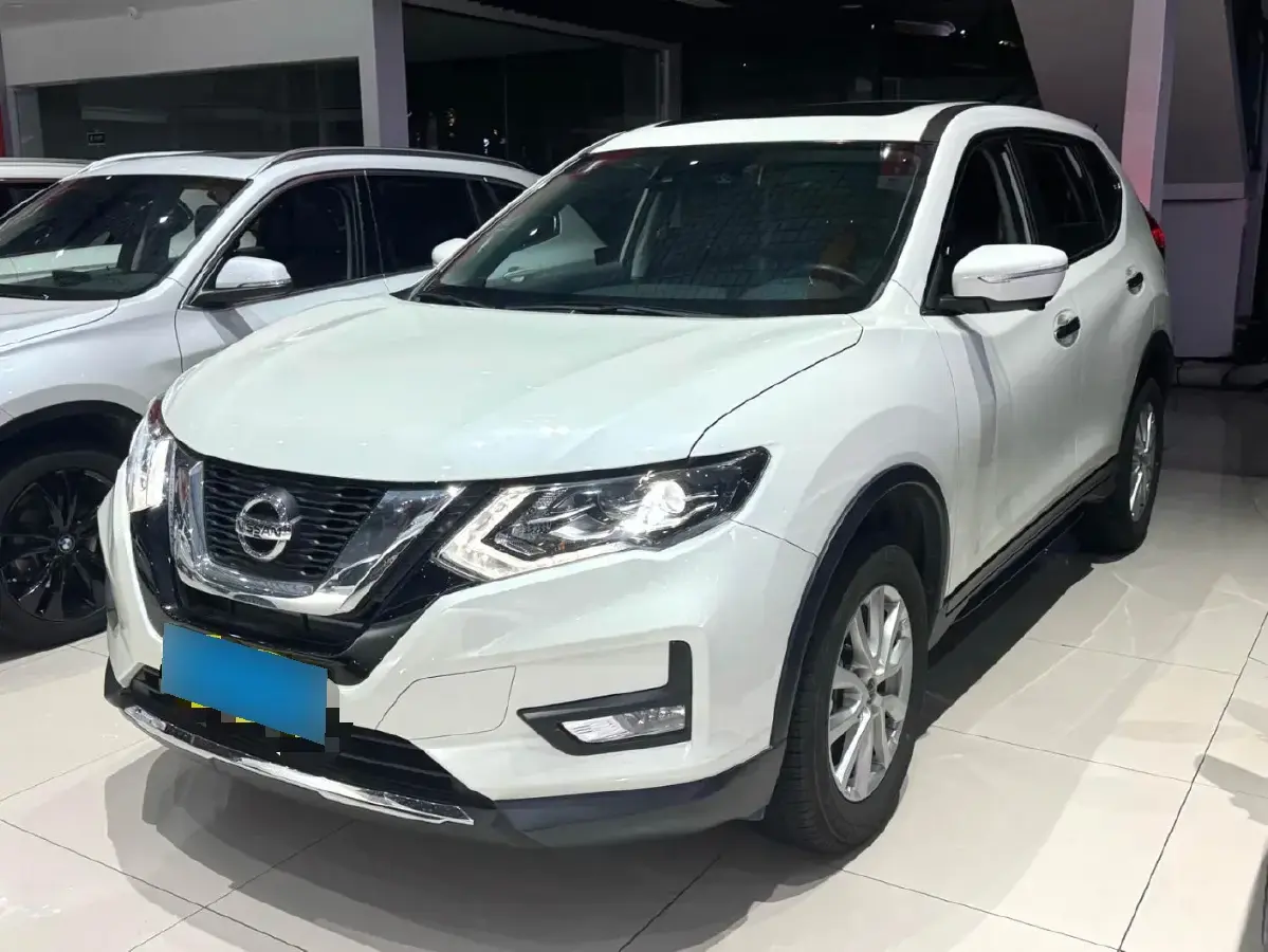 2023 Nissan X-Trail 2.0L 151HP L4 CVT