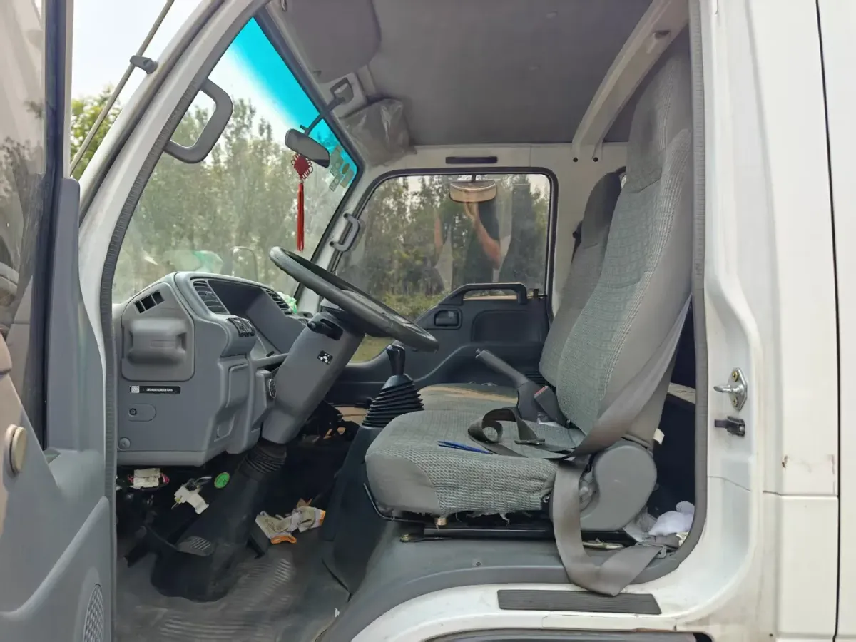 2021 Isuzu T17 3.0T 142HP L4 5MT,autocango,china used car exporter,china ev exporter,chinese used car exporter,chinese used ev exporter