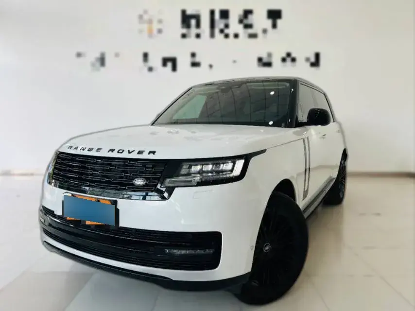 2023 Land Rover Range Rover 3.0T 400HP L6 8AT 2023 Land Rover Range Rover 3.0T 400HP L6 8AT