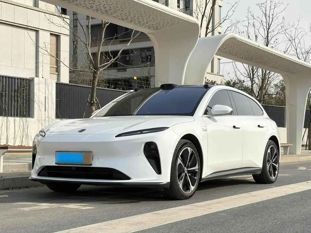 2023 NIO ET5T BEV 75KWH
