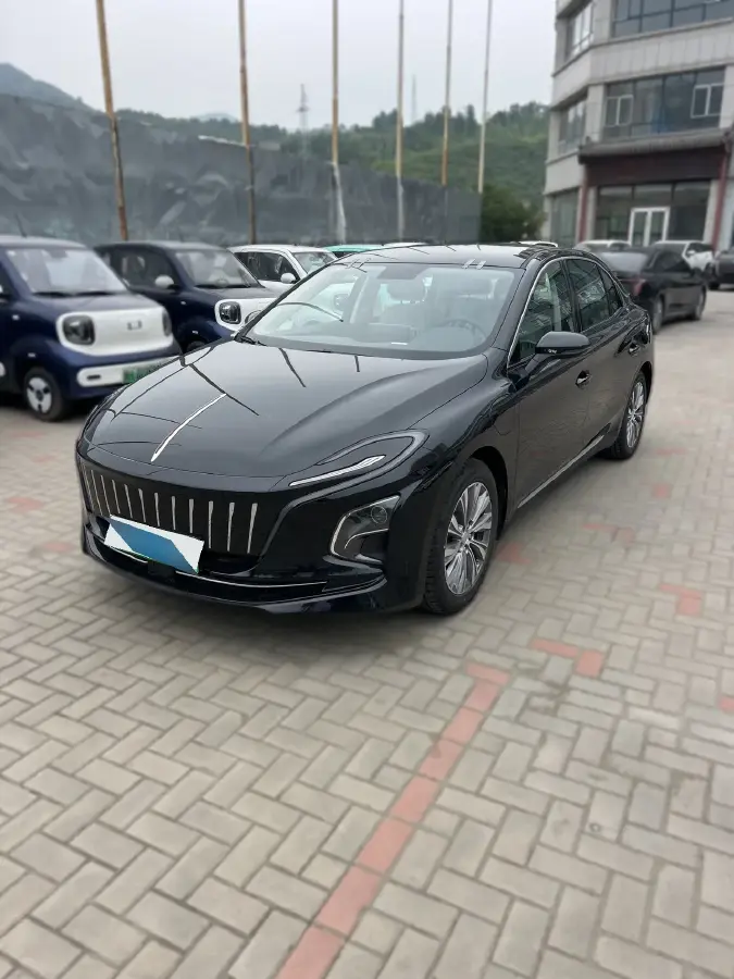 2024 HongQi E-QM5 BEV 72KWH