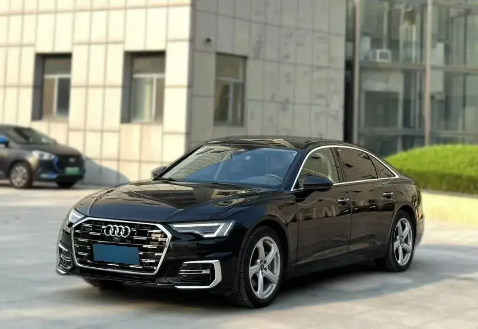 2022 Audi A6L 2.0T 224HP L4 7DCT