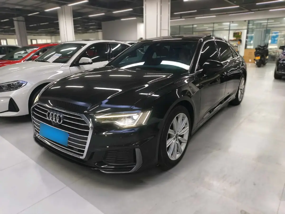 2022 Audi A6L 2.0T 224HP L4 7DCT