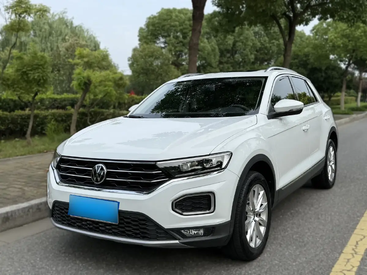 2022 Volkswagen T-Roc 1.4T 150HP L4 7DCT