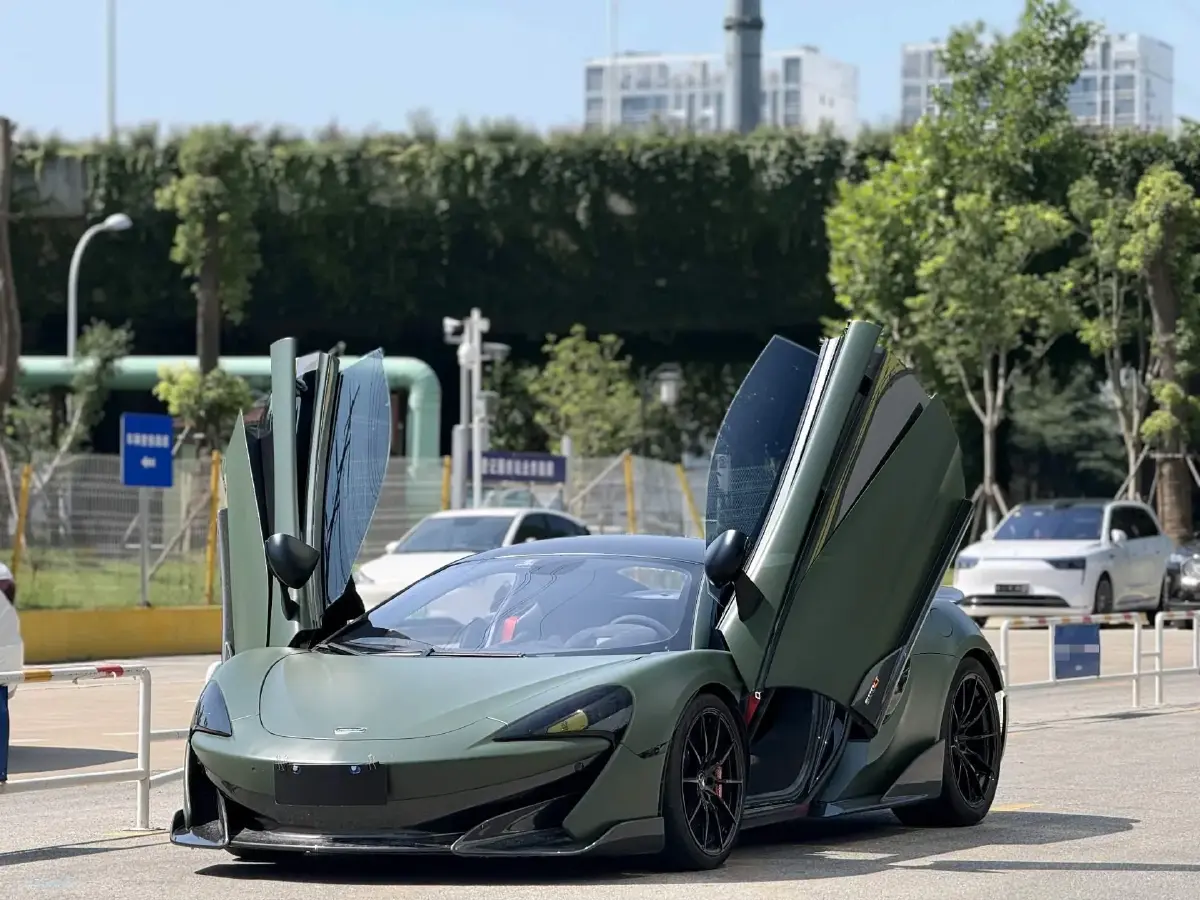 2018 McLaren 600LT 3.8T 600HP V8 7DCT