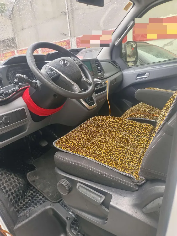 2022 MAXUS V80 RV 2.0T 139HP L4 6AMT,autocango,china used car exporter,china ev exporter,chinese used car exporter,chinese used ev exporter