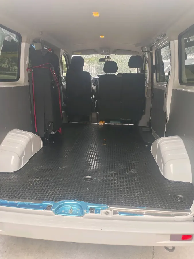 2022 MAXUS V80 RV 2.0T 139HP L4 6AMT,autocango,china used car exporter,china ev exporter,chinese used car exporter,chinese used ev exporter