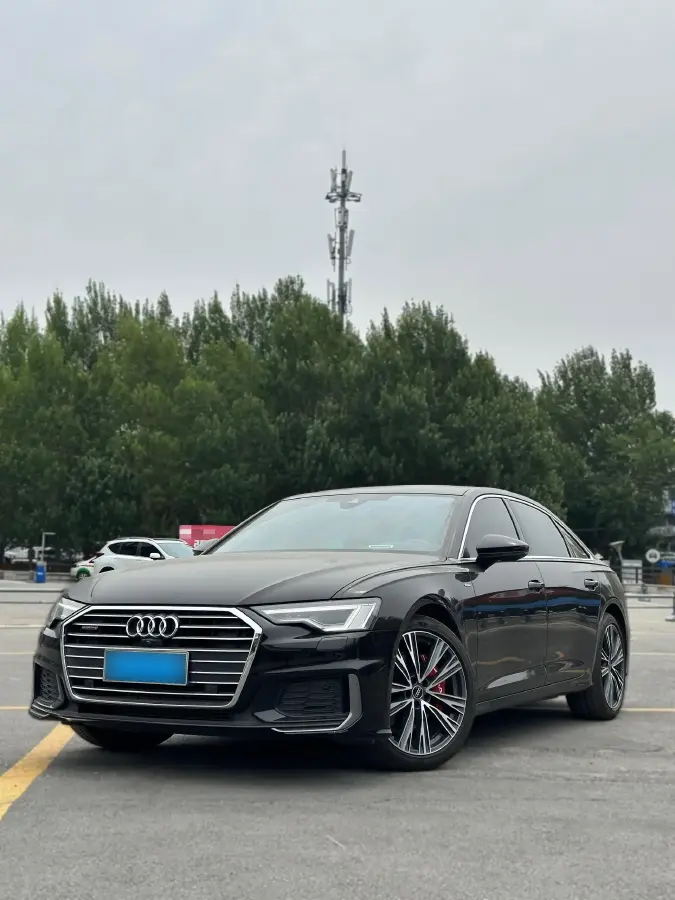 2022 Audi A6L 2.0T 224HP L4 7DCT