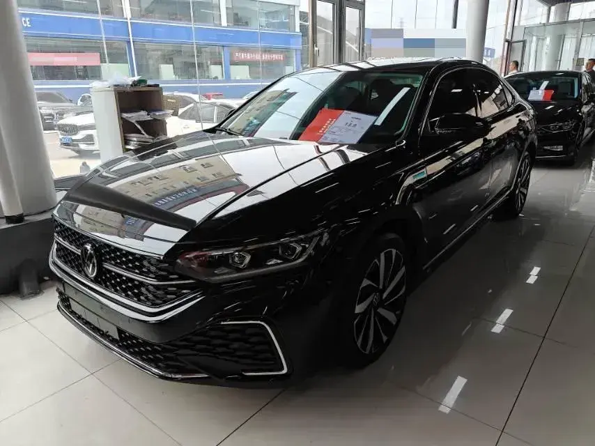2021 Volkswagen Passat 2.0T 186HP L4 7DCT