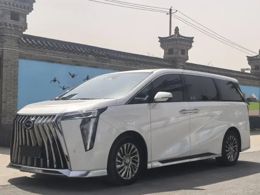 2023 GAC Trumpchi M8 2.0T 252HP L4 8AT