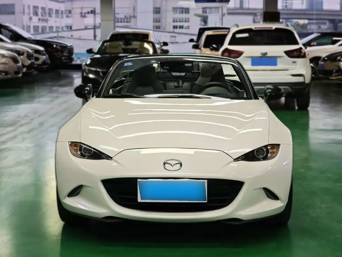 2023 BMW 3.0T 333HP L6 8AT,autocango,china used car exporter,china ev exporter,chinese used car exporter,chinese used ev exporter