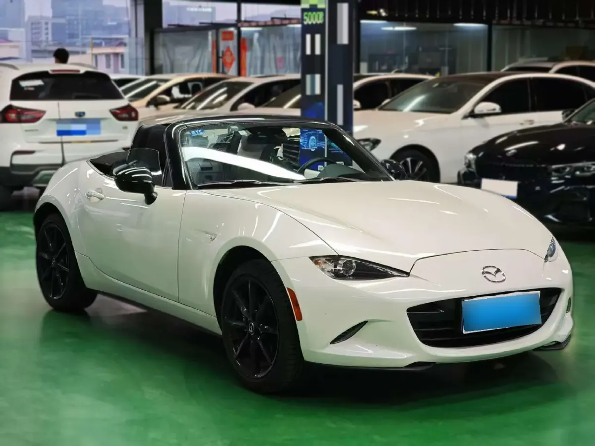 2023 BMW 3.0T 333HP L6 8AT,autocango,china used car exporter,china ev exporter,chinese used car exporter,chinese used ev exporter