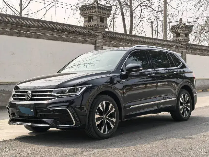 2024 Volkswagen Tiguan L 2.0T 186HP L4 7DCT