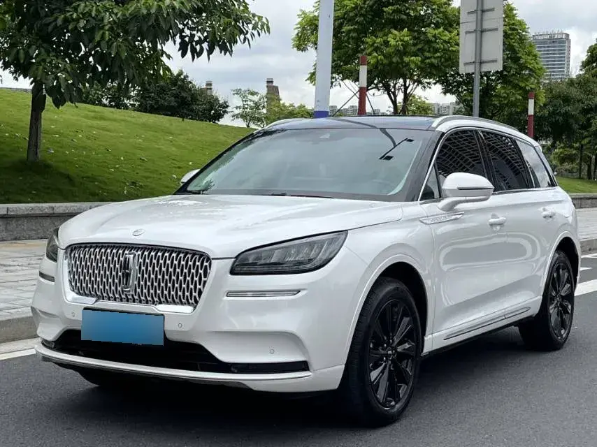 2022 Lincoln Corsair 2.0T 245HP L4 8AT