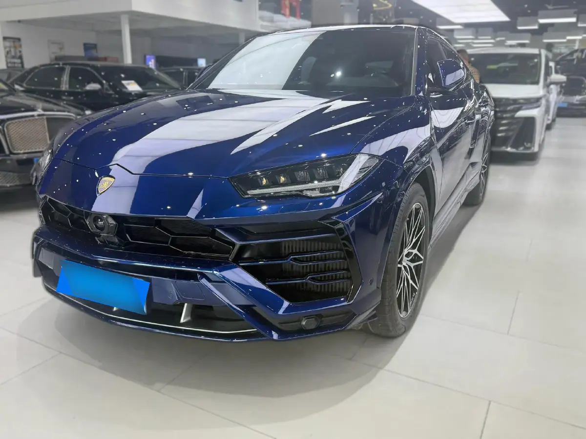 2021 Lamborghini Urus 4.0T 641HP V8 8AT