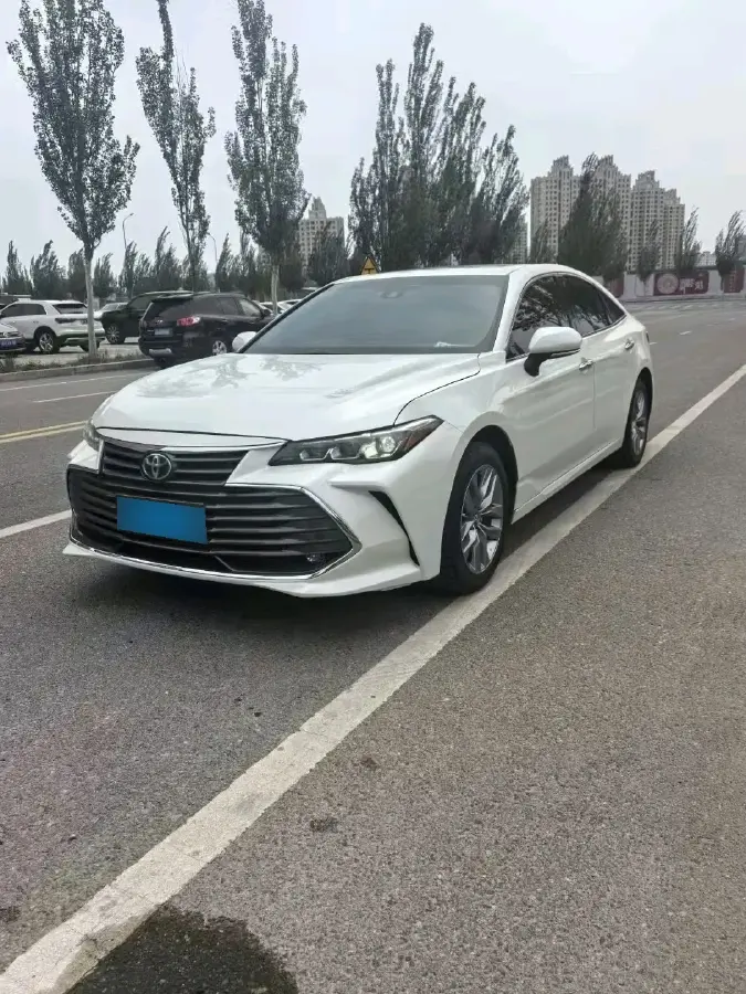 2022 Toyota Avalon 2.5L 209HP L4 8AT