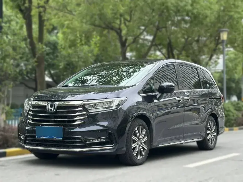 2022 Honda Odyssey 2.0L 146HP L4 E-CVT Hybrid