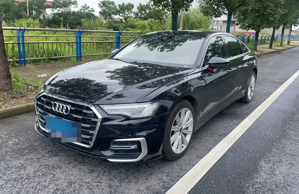 2023 Audi A6L 2.0T 245HP L4 7DCT