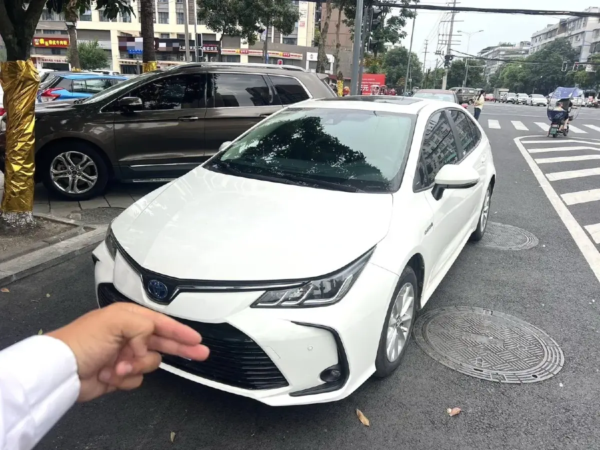 2021 Toyota Corolla 1.8L 98HP L4 E-CVT Hybrid