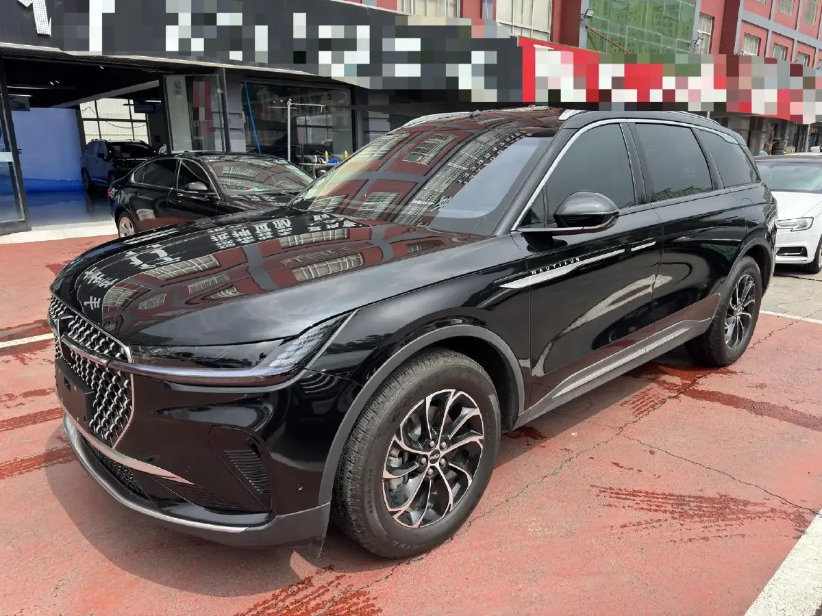 2023 Lincoln Nautilus 2.0T 261HP L4 8AT