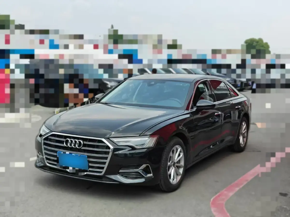 2022 Audi A6L 2.0T 190HP L4 7DCT