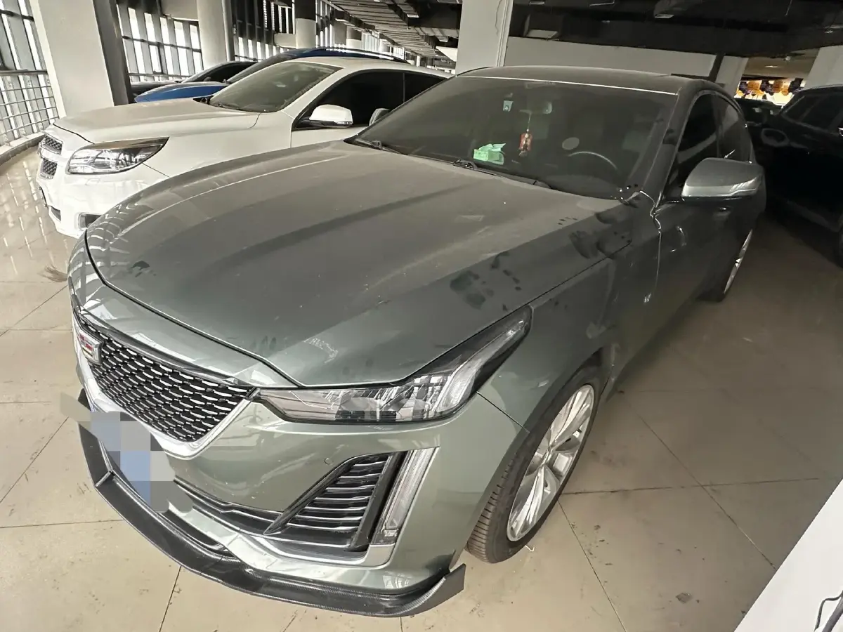 2022 Cadillac CT5 2.0T 237HP L4 10AT