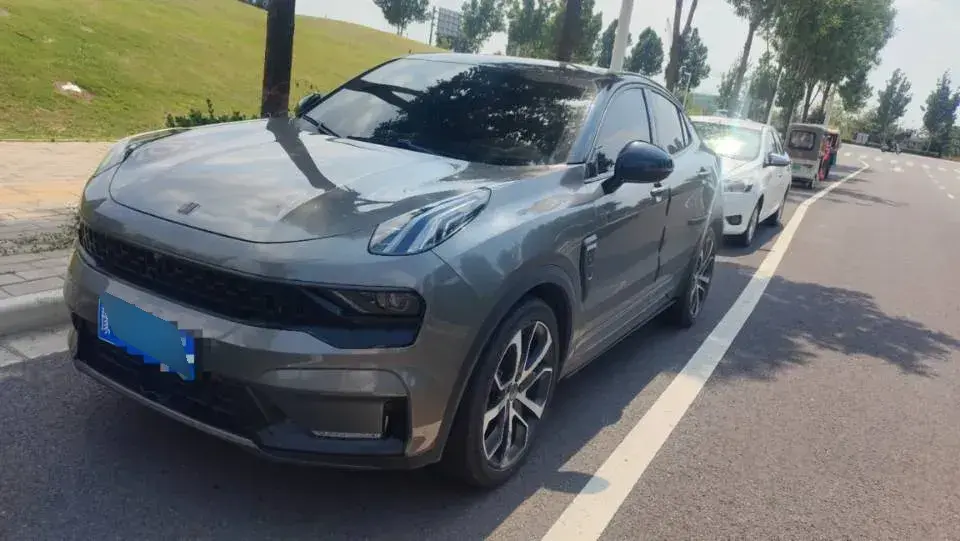 2022 LYNK&CO 05 2.0T 254HP L4 8AT