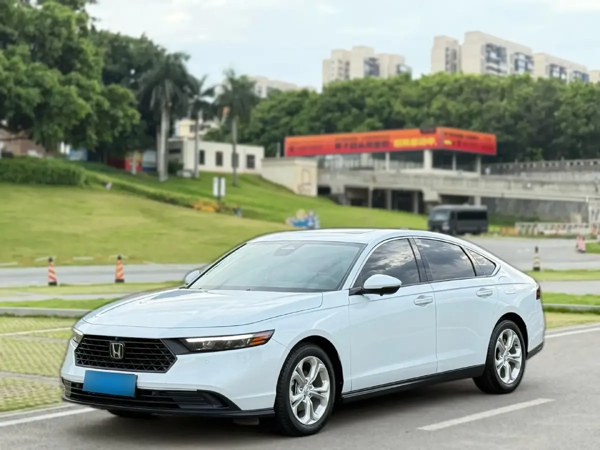 2023 Honda Accord 1.5T 192HP L4 CVT