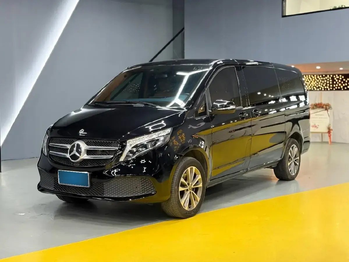 2021 Mercedes-Benz V Class 2.0T 211HP L4 9AT