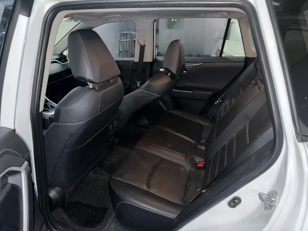 2022 Toyota RAV4 2.0L 171HP L4 CVT,autocango,china used car exporter,china ev exporter,chinese used car exporter,chinese used ev exporter