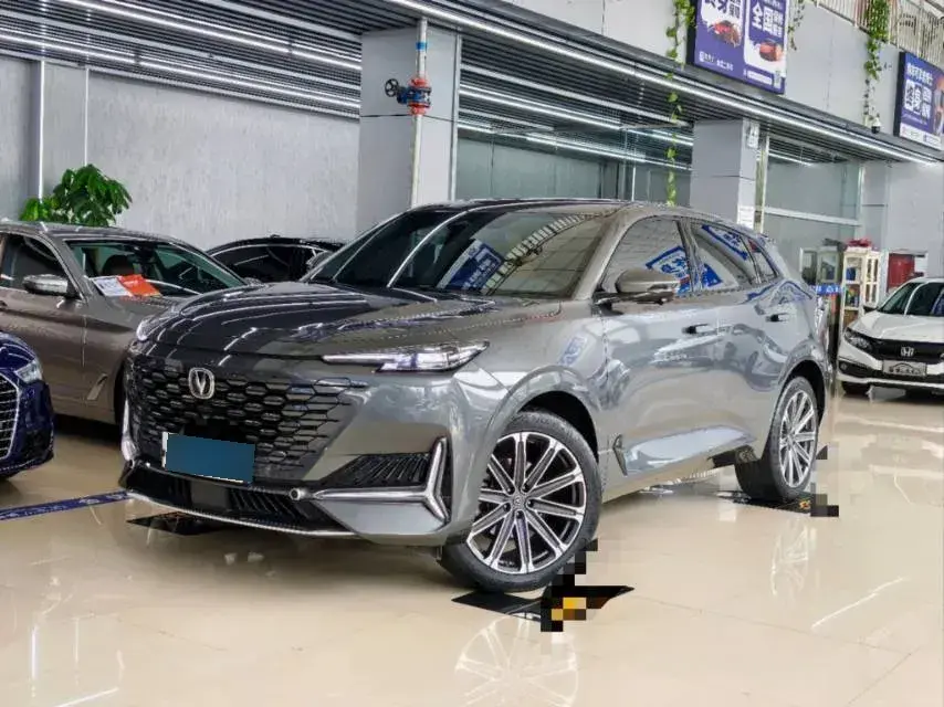 2021 ChangAn UNI-K 2.0T 233HP L4 8AT