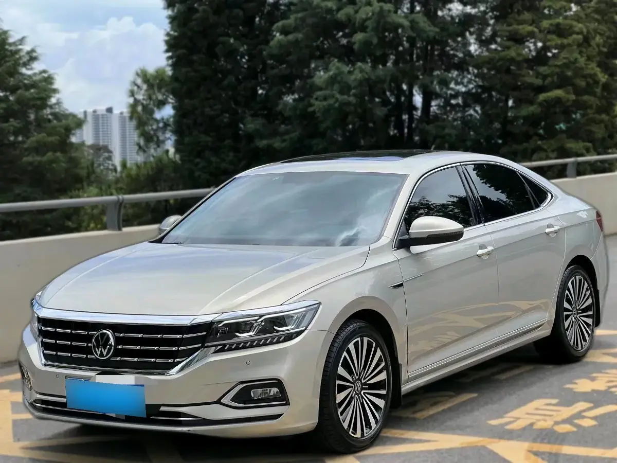 2020 Volkswagen Passat 2.0T 186HP L4 7DCT
