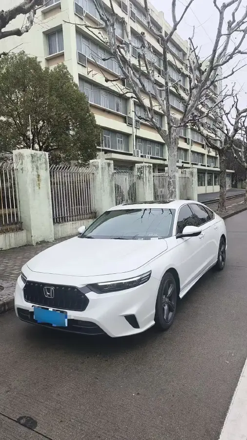 2023 Honda Inspire 1.5T 192HP L4 CVT