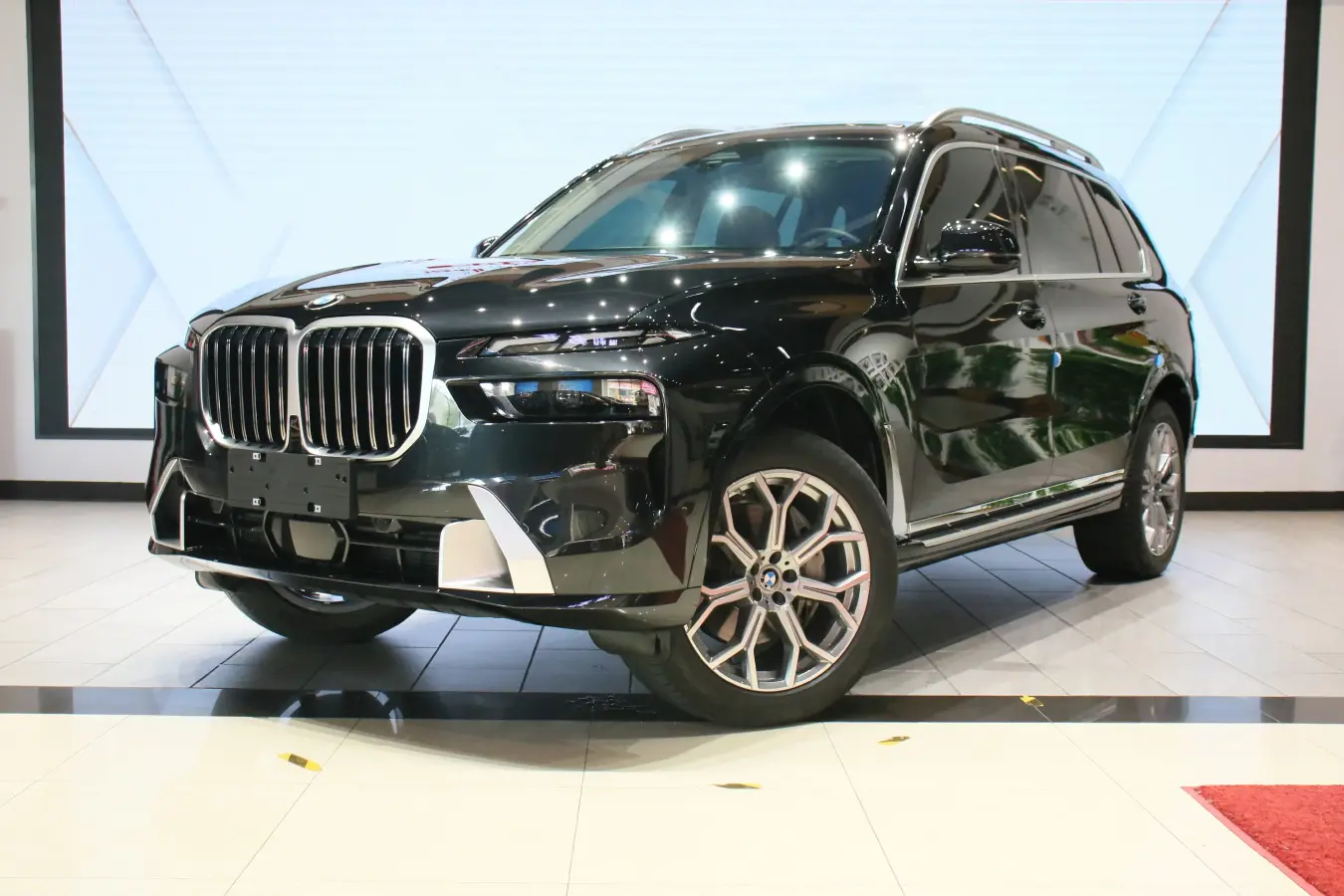 2023 BMW X7 3.0T 381HP L6 8AT