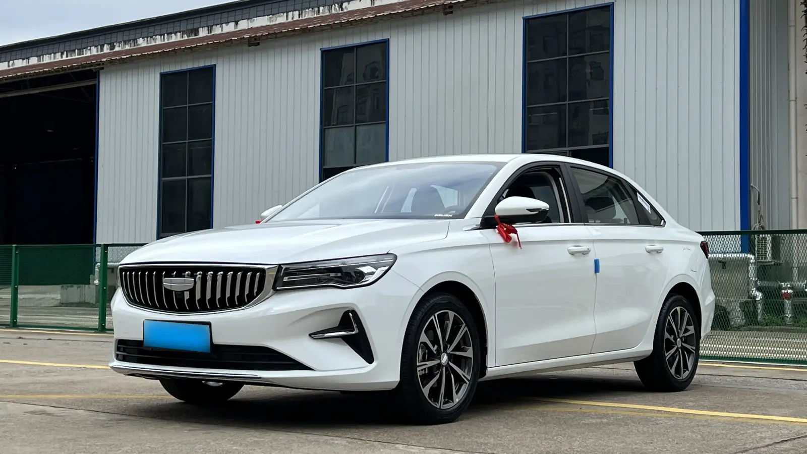 2025 Geely Emgrand 1.5L 127HP L4 CVT