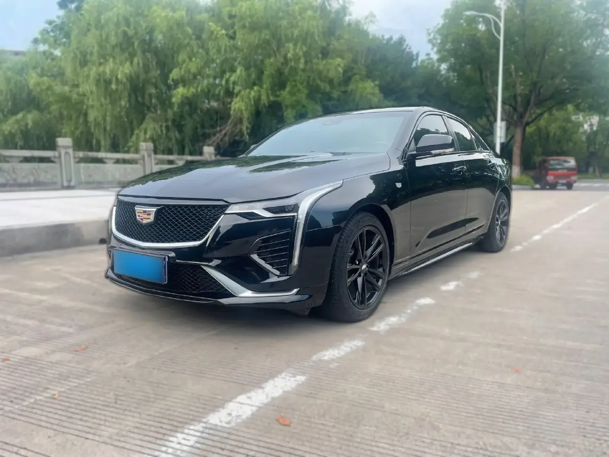 2022 Cadillac CT4 2.0T 237HP L4 8AT